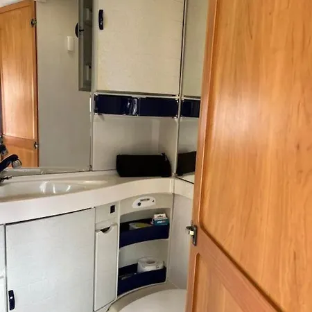 Apartment Schlaflodge Wohnwagen In Idyllischer Prasdorf